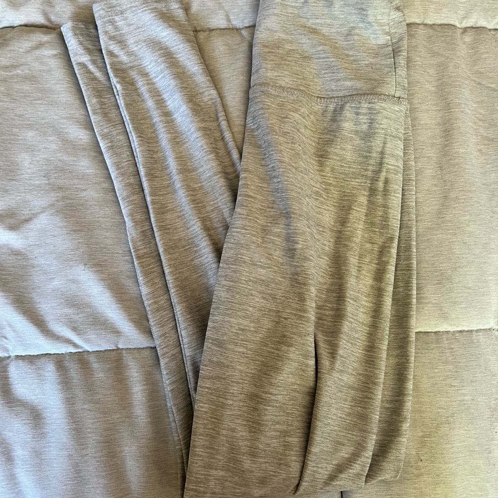 Forever 21 grey leggings
